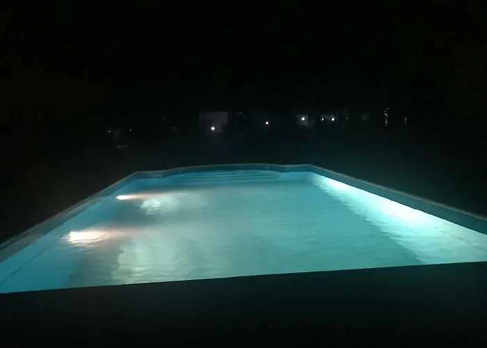 אתר קמפינג Pousio- Rural Appartments ואגוס